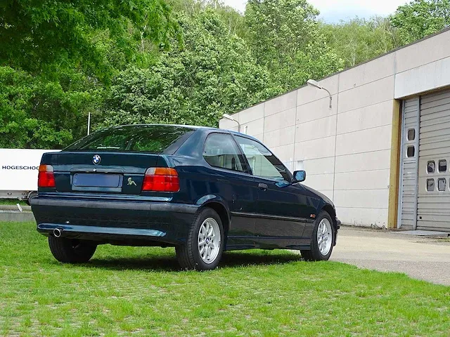 Bmw 316i compact (recent oldtimer be) - afbeelding 34 van  53