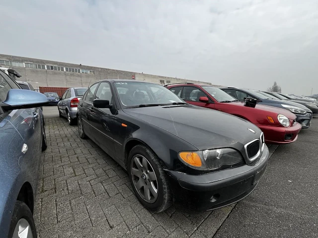 Bmw 318, 2005 - afbeelding 23 van  30