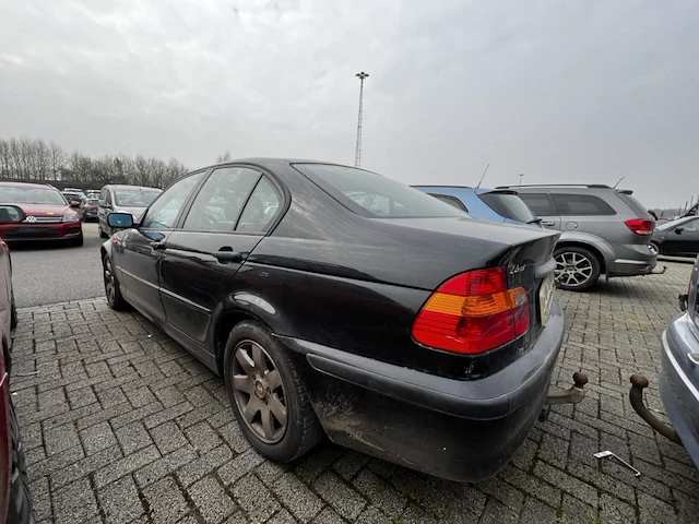 Bmw 318, 2005 - afbeelding 26 van  30