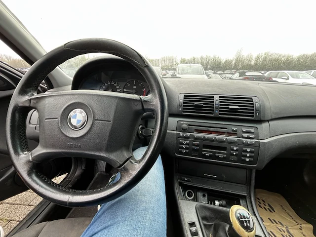 Bmw 318, 2005 - afbeelding 28 van  30