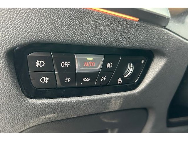 Bmw 318 d - afbeelding 2 van  27