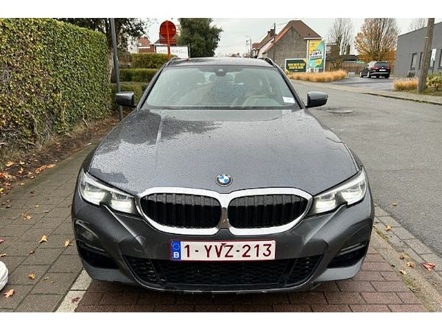 Bmw 318 d - afbeelding 12 van  27