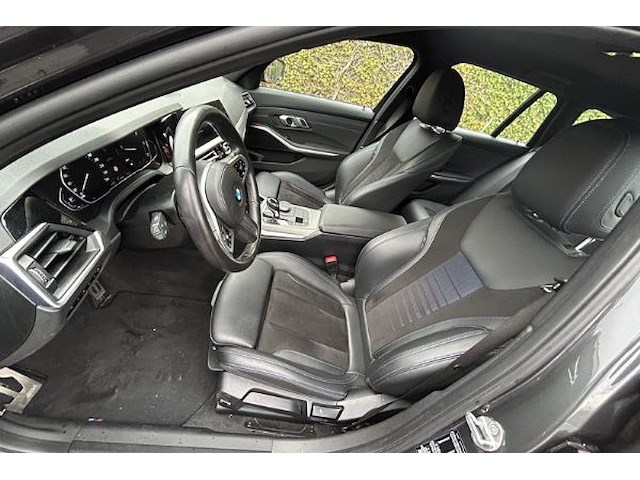 Bmw 318 d - afbeelding 21 van  27