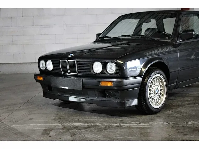 Bmw 318 is (e30) 1.8 benzine handleiding - oldtimer - afbeelding 12 van  33