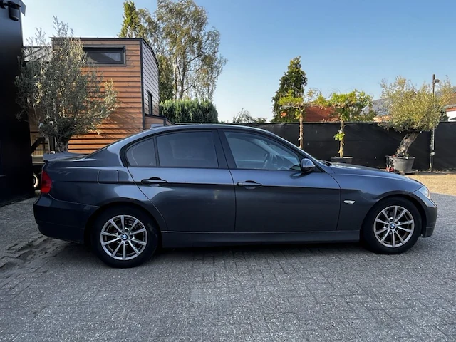 Bmw 318d, 2006 - afbeelding 34 van  49