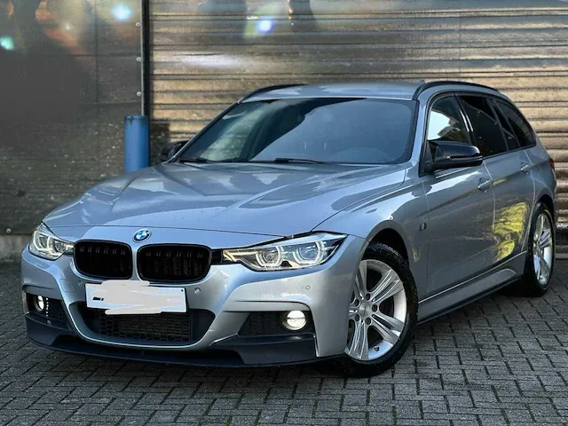 Bmw 318d, 2015 - afbeelding 1 van  16
