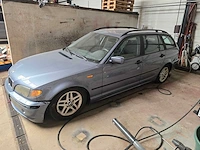 Bmw 318d car