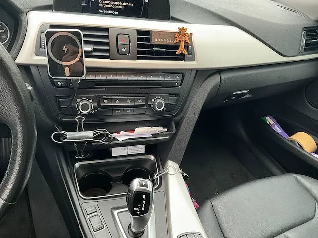 Bmw 318d gt - 2015 - afbeelding 4 van  29