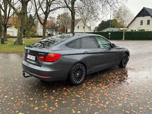 Bmw 318d gt - 2015 - afbeelding 25 van  29