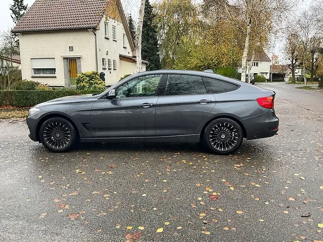Bmw 318d gt - 2015 - afbeelding 28 van  29