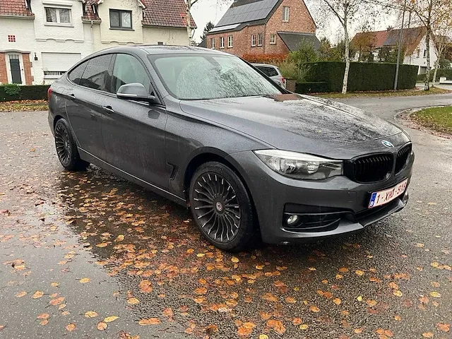 Bmw 318d gt - 2015 - afbeelding 23 van  29