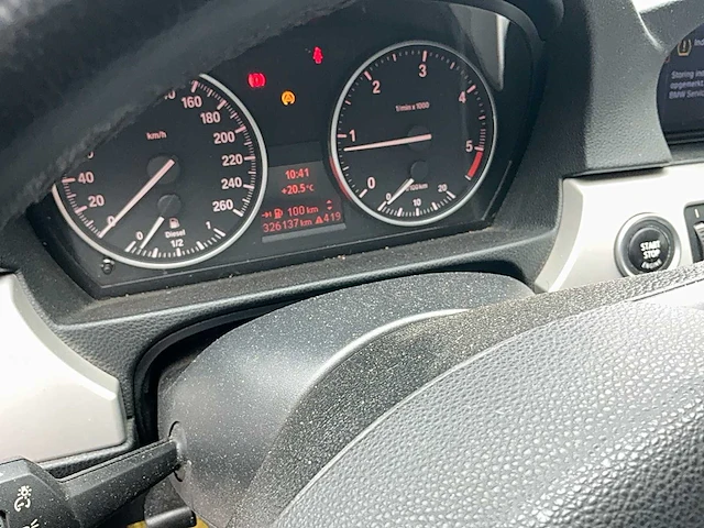 Bmw 318d personenauto - afbeelding 10 van  12
