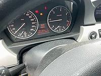 Bmw 318d personenauto - afbeelding 10 van  12