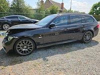 Bmw 318d touring (ongevalwagen / project-basis) (marge) - afbeelding 1 van  1