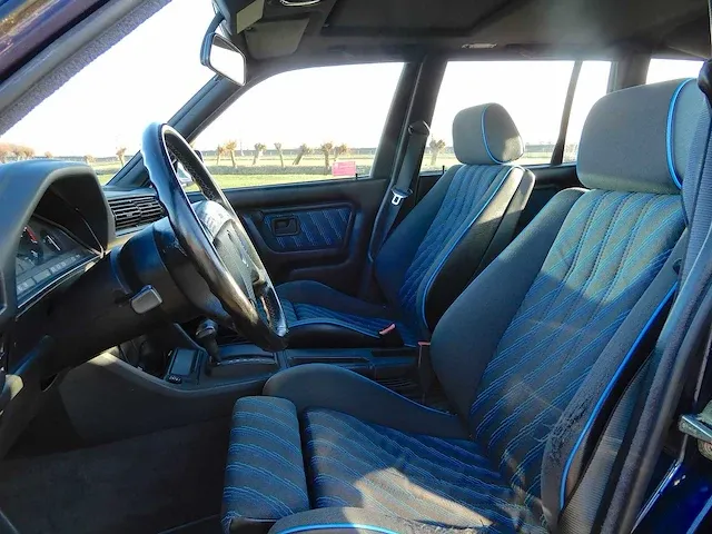 Bmw 318i automatic touring, p-547-jn - afbeelding 4 van  22