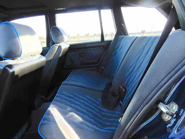 Bmw 318i automatic touring, p-547-jn - afbeelding 2 van  22