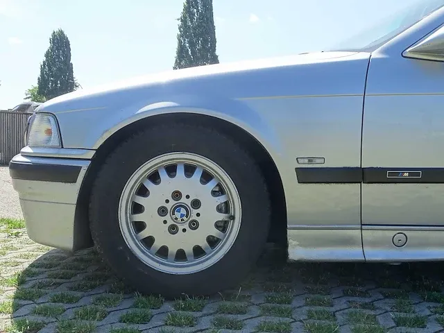 Bmw 318i automatic, zt-50-dx - afbeelding 2 van  53