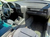 Bmw 318i automatic, zt-50-dx - afbeelding 13 van  53