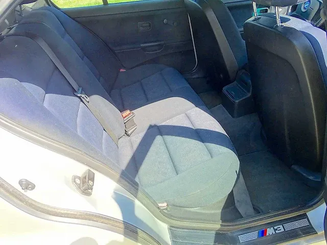 Bmw 318i automatic, zt-50-dx - afbeelding 19 van  53