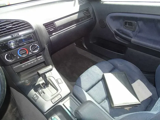 Bmw 318i automatic, zt-50-dx - afbeelding 35 van  53