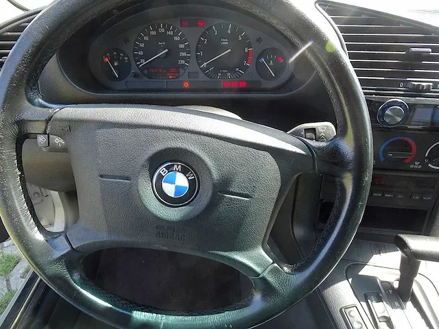 Bmw 318i automatic, zt-50-dx - afbeelding 36 van  53