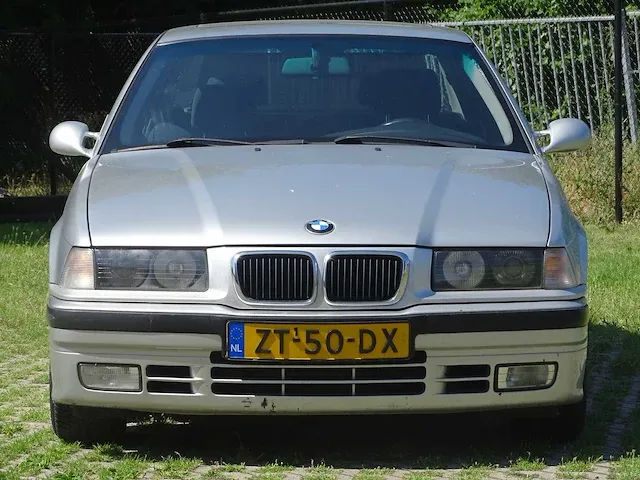 Bmw 318i automatic, zt-50-dx - afbeelding 50 van  53