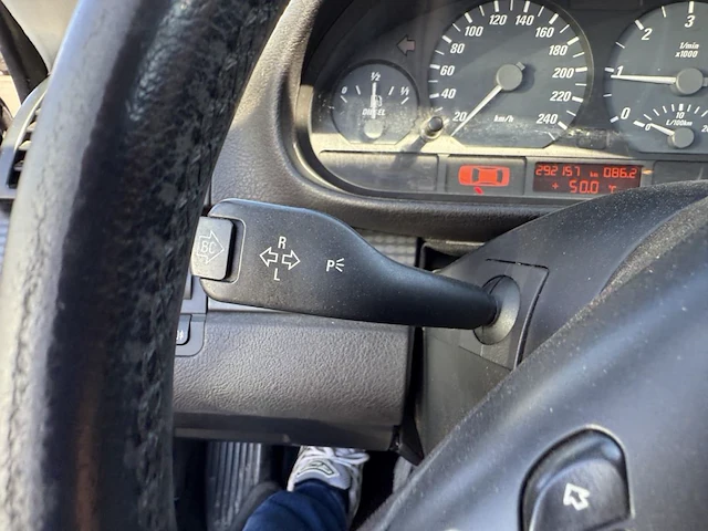 Bmw 320, 2004 - afbeelding 15 van  30