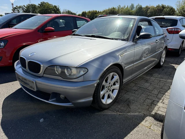 Bmw 320, 2004 - afbeelding 1 van  30