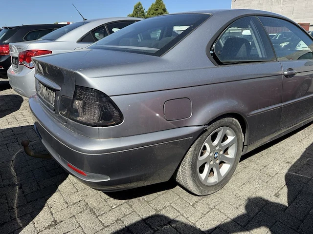 Bmw 320, 2004 - afbeelding 4 van  30