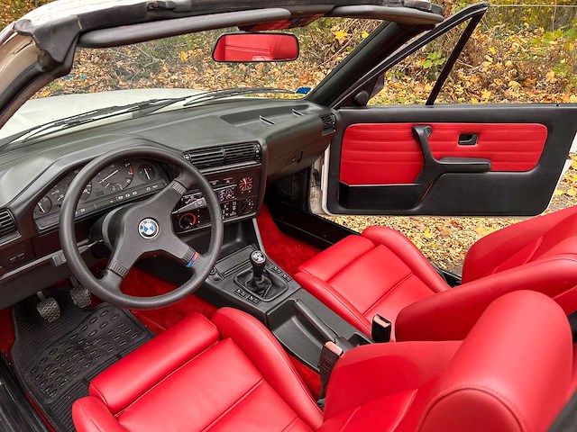 Bmw 320 i cabriolet e 30 vintage auto's > 15 - afbeelding 3 van  35