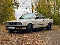 Bmw 320 i cabriolet e 30 vintage auto's > 15 - afbeelding 1 van  35