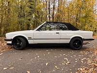 Bmw 320 i cabriolet e 30 vintage auto's > 15 - afbeelding 12 van  35