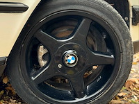 Bmw 320 i cabriolet e 30 vintage auto's > 15 - afbeelding 24 van  35