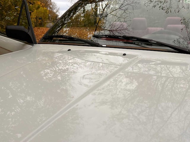 Bmw 320 i cabriolet e 30 vintage auto's > 15 - afbeelding 25 van  35