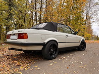 Bmw 320 i cabriolet e 30 vintage auto's > 15 - afbeelding 31 van  35