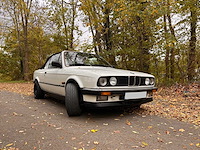 Bmw 320 i cabriolet e 30 vintage auto's > 15 - afbeelding 33 van  35