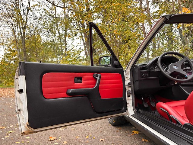 Bmw 320 i cabriolet e 30 vintage auto's > 15 - afbeelding 35 van  35