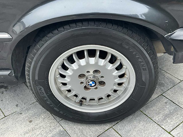 Bmw 320 i - afbeelding 2 van  51