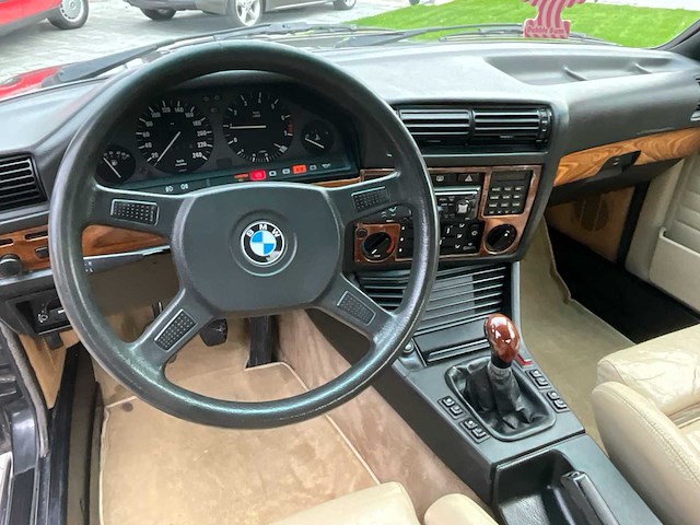 Bmw 320 i - afbeelding 11 van  51