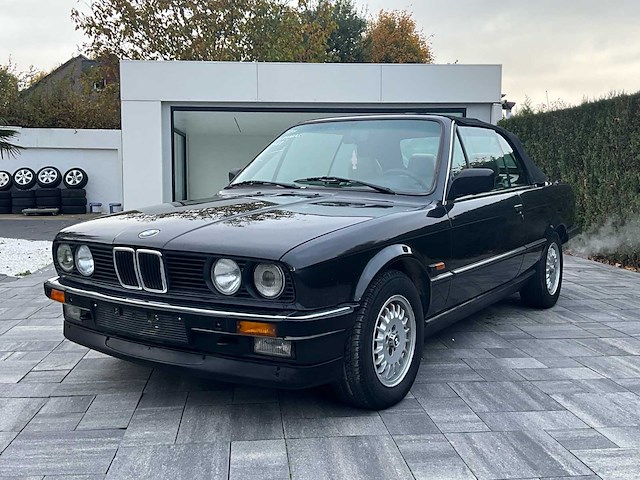Bmw 320 i - afbeelding 1 van  51