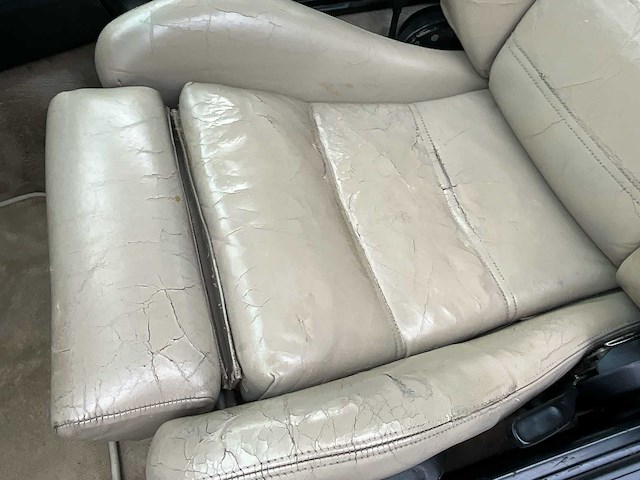 Bmw 320 i - afbeelding 16 van  51