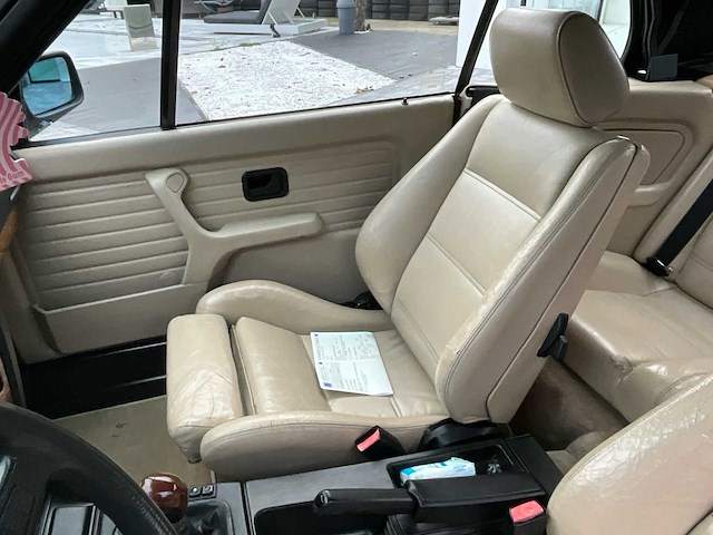 Bmw 320 i - afbeelding 17 van  51