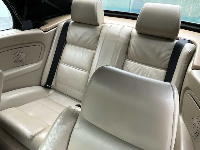 Bmw 320 i - afbeelding 18 van  51