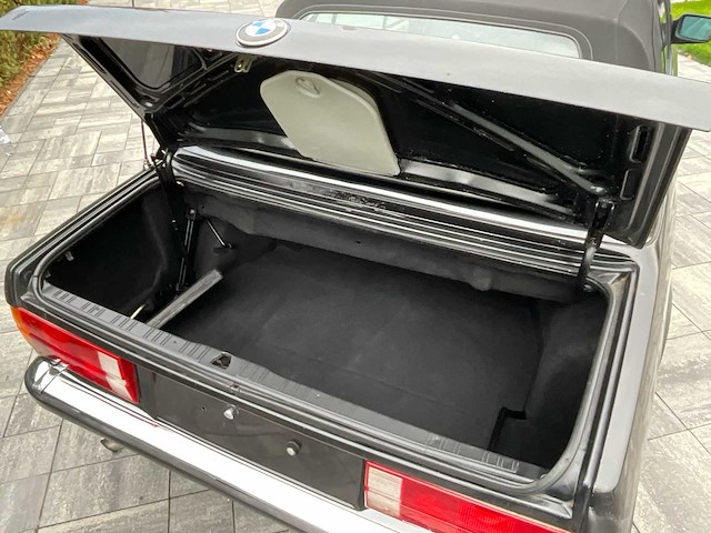 Bmw 320 i - afbeelding 19 van  51