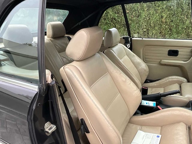 Bmw 320 i - afbeelding 29 van  51