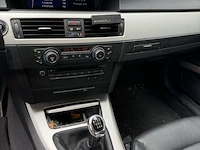 Bmw 320d - 2013 - afbeelding 12 van  13