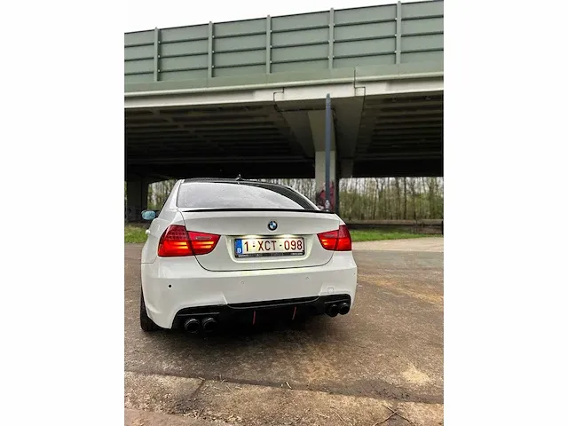 Bmw 320d , 2010 - afbeelding 26 van  31