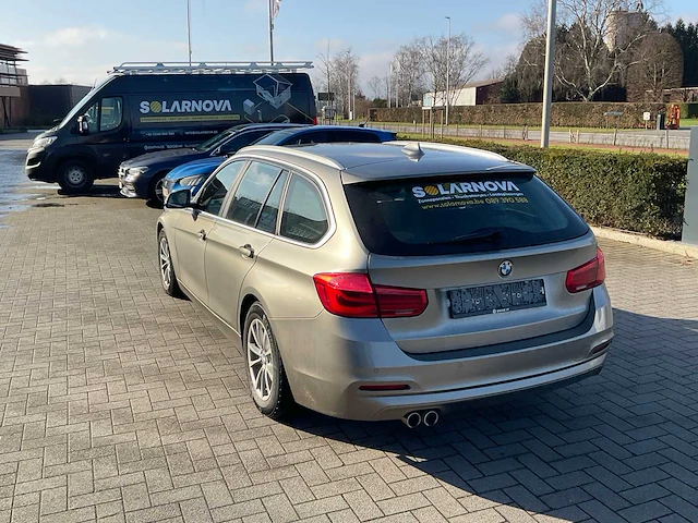 Bmw 320d efficient dynamics personenauto - afbeelding 21 van  23