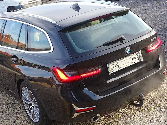 Bmw 320d touring - afbeelding 4 van  50