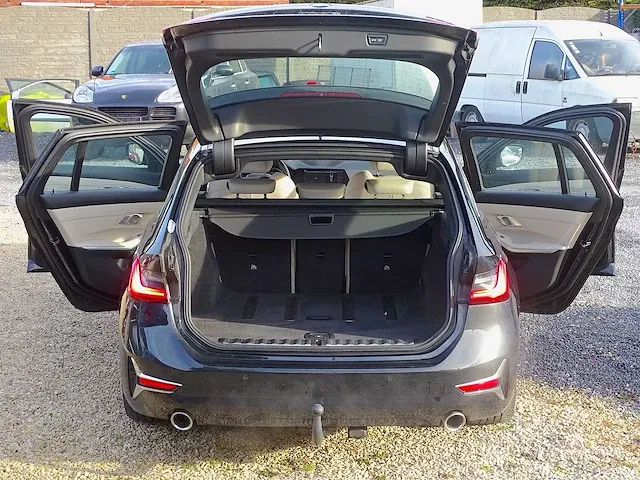 Bmw 320d touring - afbeelding 17 van  50